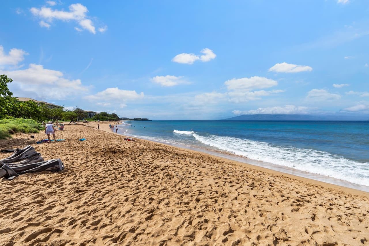 The Hokulani and Konea buildings at Honua Kai both front the world famous Kaanapali Beach