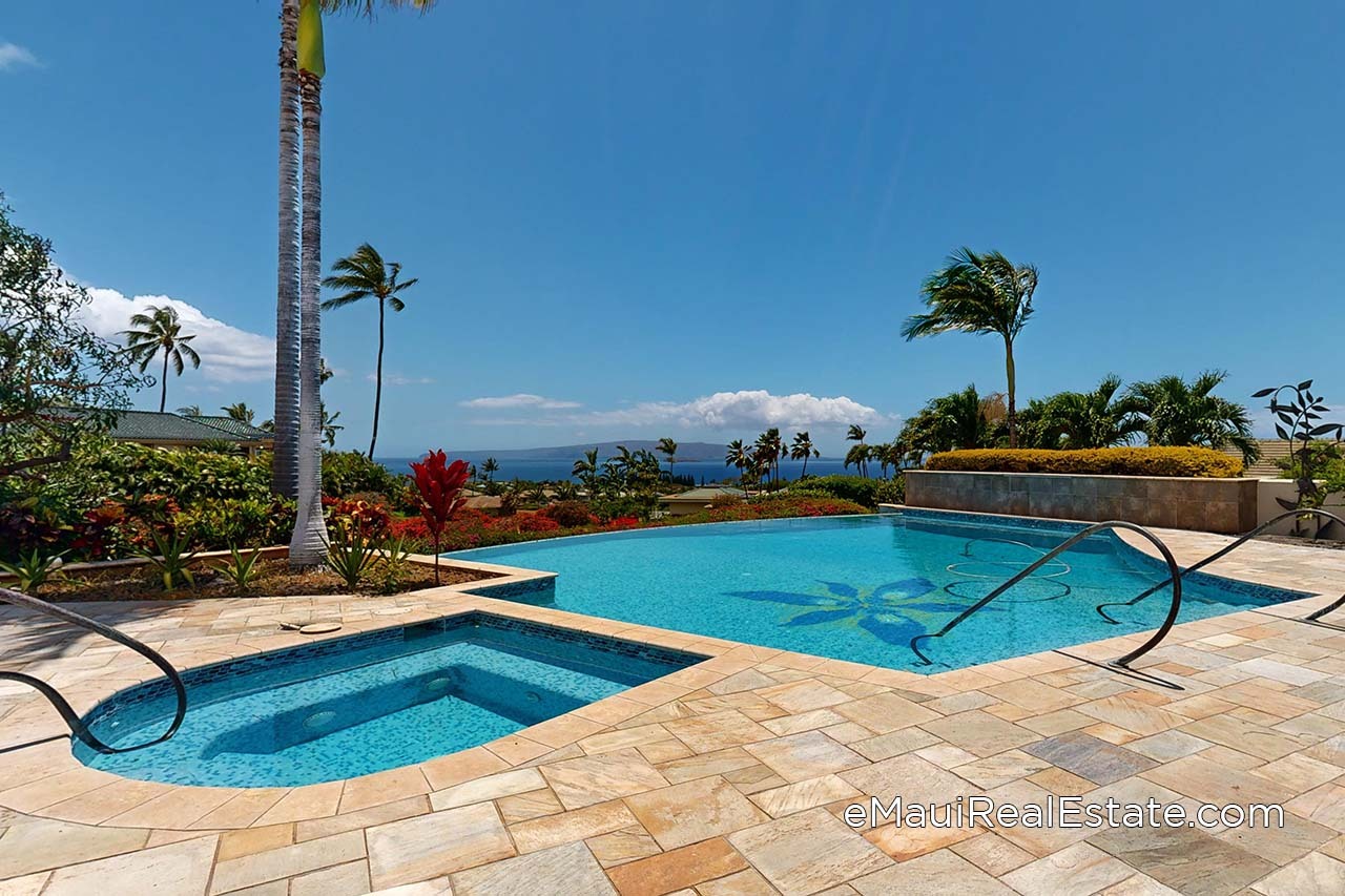 Because Golf Estates has a high elevation in the Wailea resort, many of the homes have commanding ocean views