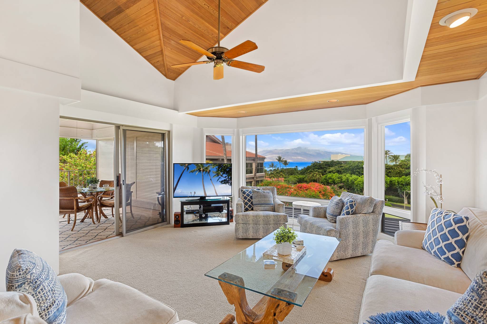 Bright and spacious floorplan: Living Room